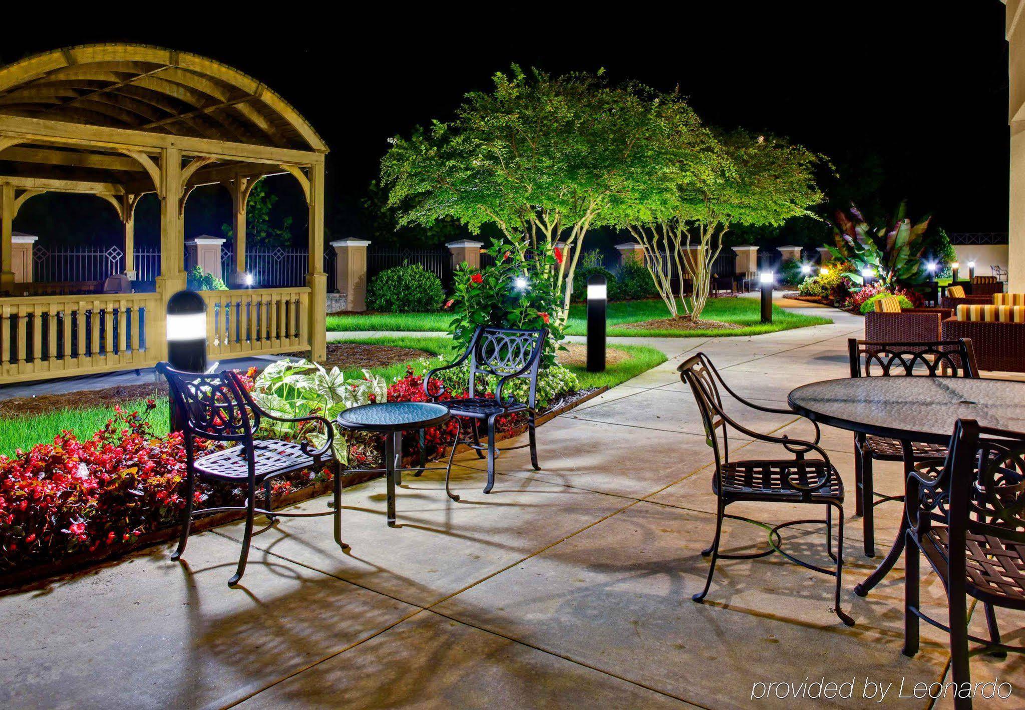 Courtyard High Point Hotel Exterior photo